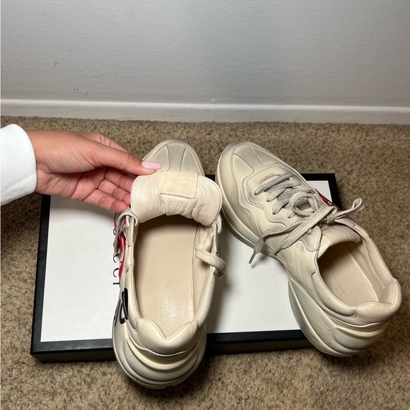 LIKE NEW: Gucci Women’s Rhyton Sneaker with Mouth Print Size 7 - Picture 7 of 7